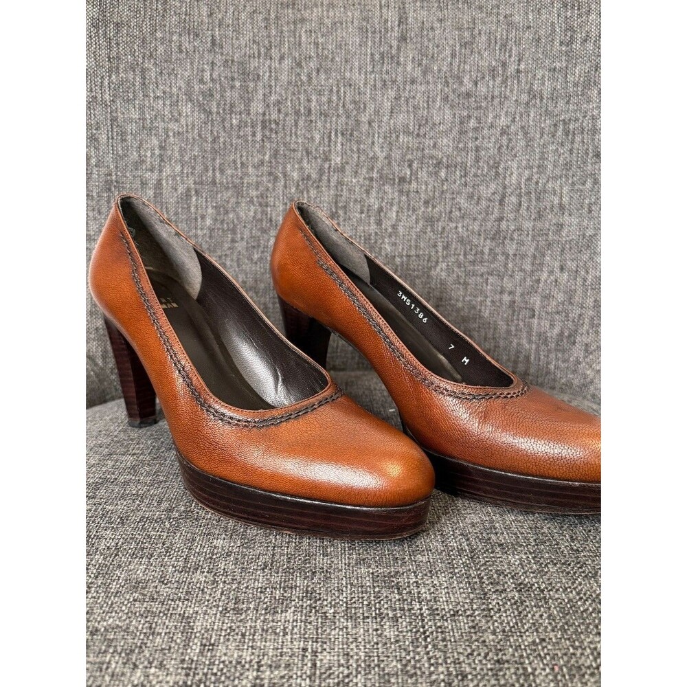 Stuart Weitzman Cognac Leather Platform Pumps Women’s 7M Almond Toe Spain
